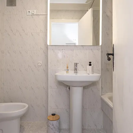 Sunny In Centre, Free Wifi, Commun Pool 아파트