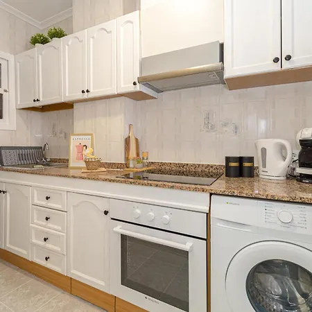 아파트 Sunny In Centre, Free Wifi, Commun Pool 또레비에하